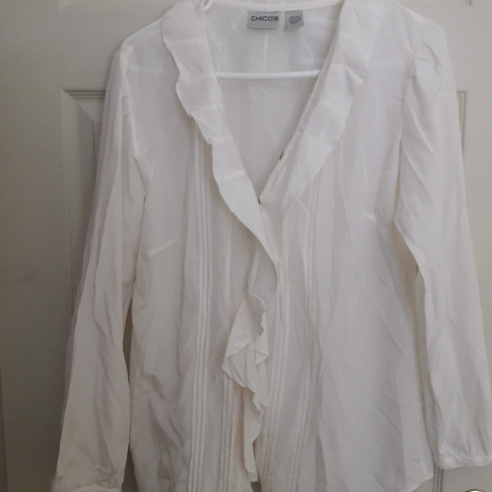 Chico's long sleeve V neck blouse